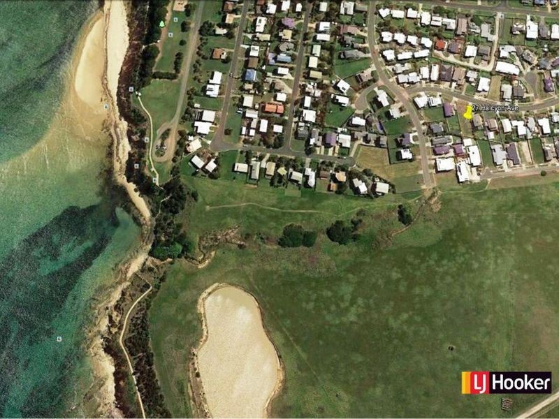 27 Halcyon Avenue, San Remo VIC 3925
