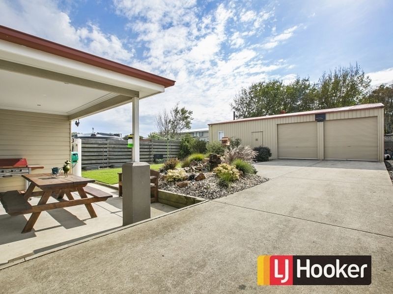 19 Mary Street, Dalyston VIC 3992