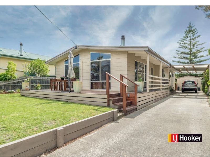 4 Kendall Avenue, Cape Woolamai VIC 3925