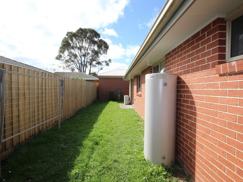 Unit 2/83 McKenzie Street, Wonthaggi VIC 3995