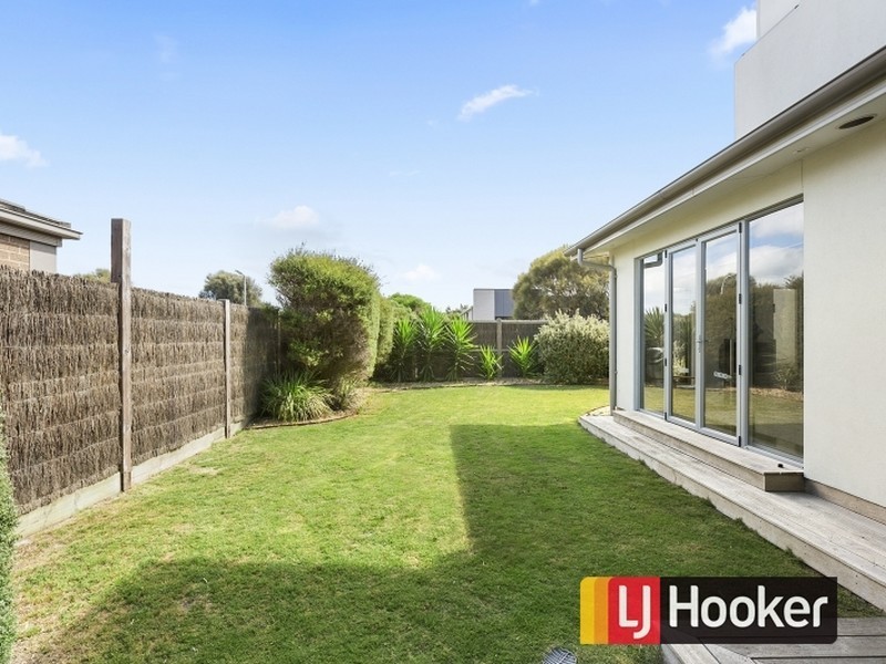 1 Blue Water Circle, Cape Paterson VIC 3995