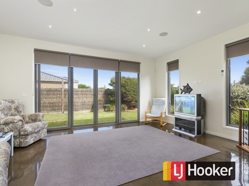 1 Blue Water Circle, Cape Paterson VIC 3995