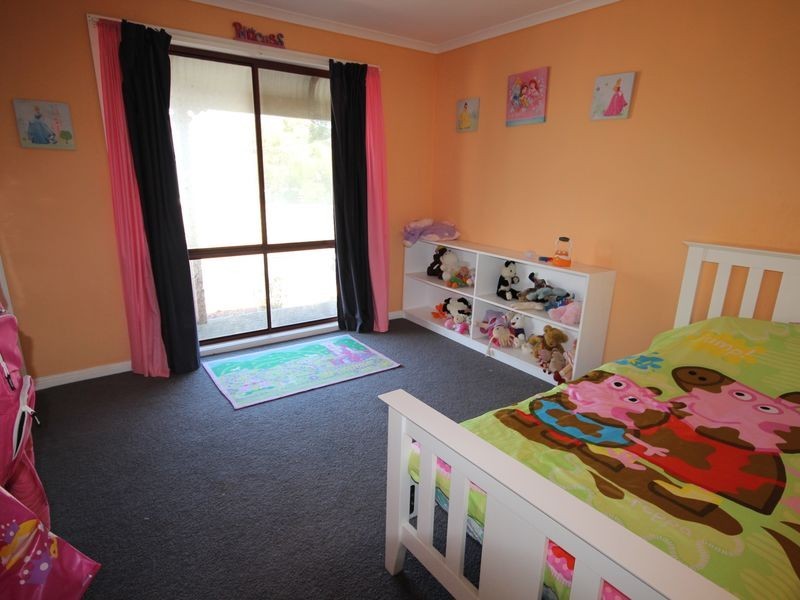 63 Powlett Street, Dalyston VIC 3992