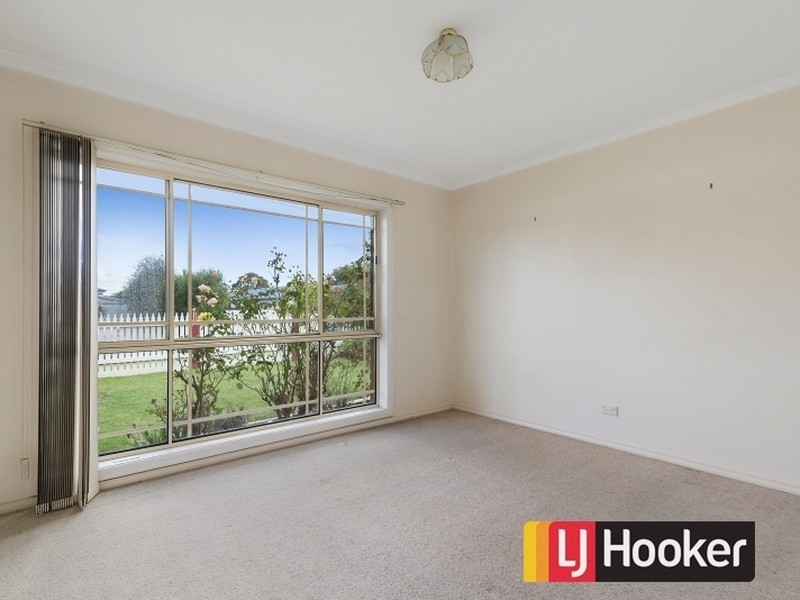 16 Lyndhurst St, Wonthaggi VIC 3995