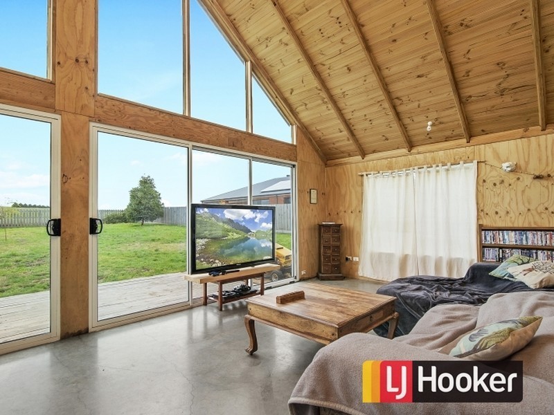 16 Church Close, Dalyston VIC 3992