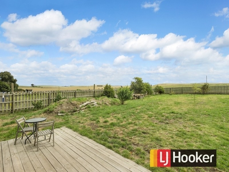 16 Church Close, Dalyston VIC 3992