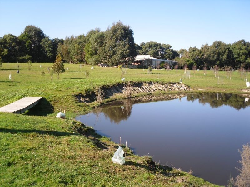 530 Lynns Road, Wattle Bank VIC 3995