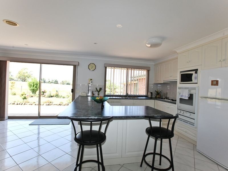 Outtrim VIC 3951