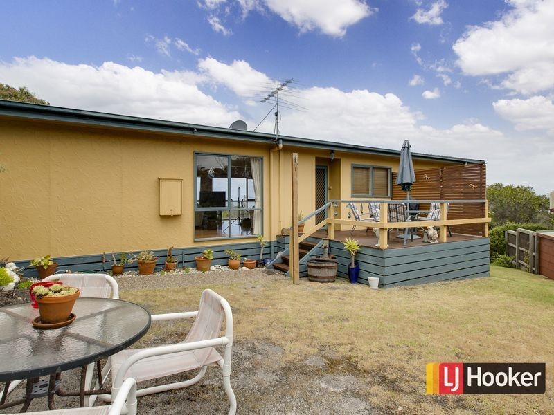 1 Nardoo Street, Cape Paterson VIC 3995