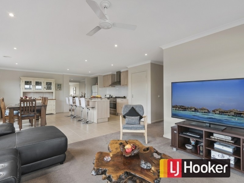 19 Cambridge Way, Wonthaggi VIC 3995