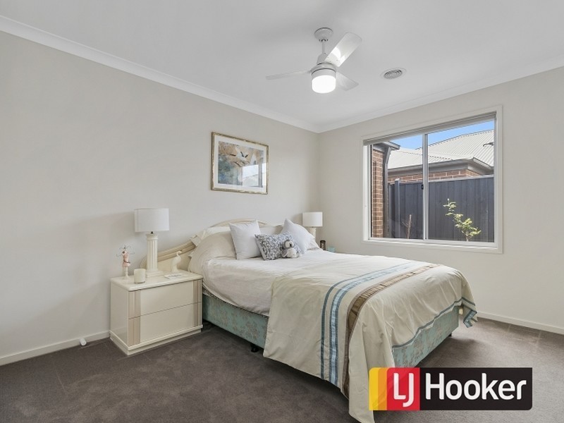 19 Cambridge Way, Wonthaggi VIC 3995