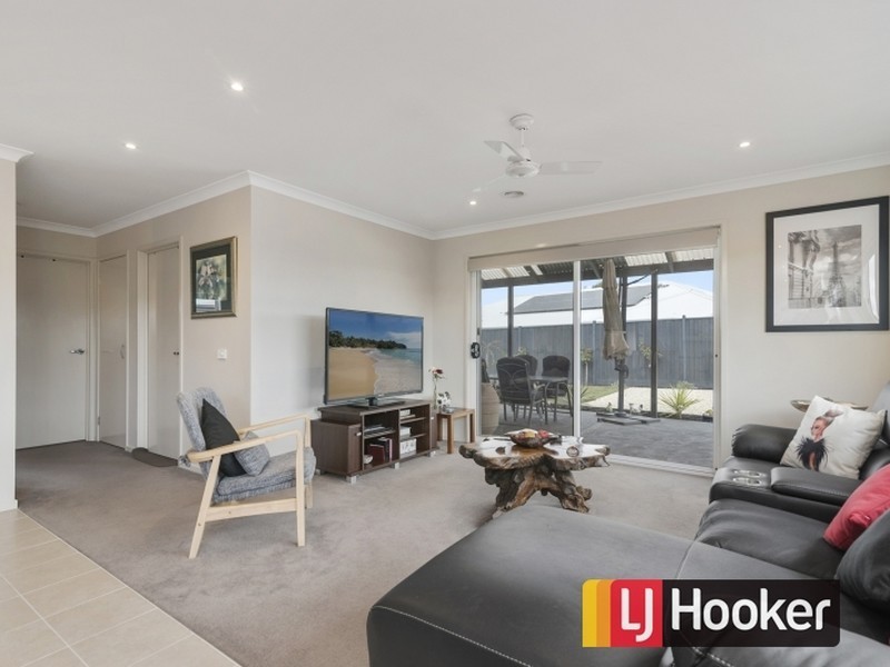 19 Cambridge Way, Wonthaggi VIC 3995