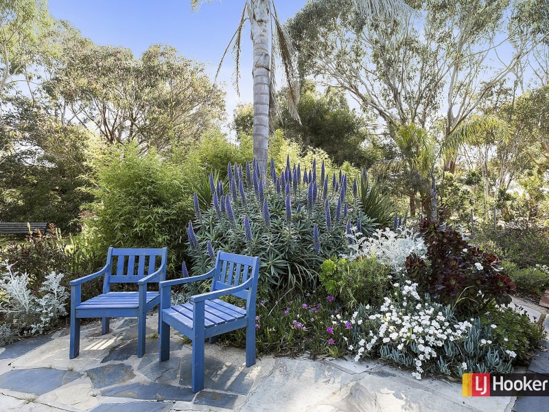 208 Cape Paterson Road, Cape Paterson VIC 3995