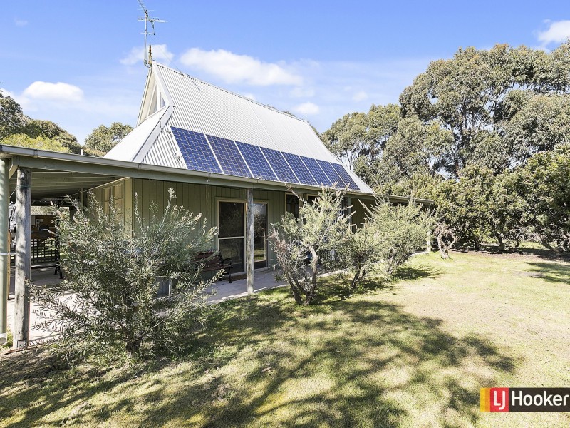 208 Cape Paterson Road, Cape Paterson VIC 3995