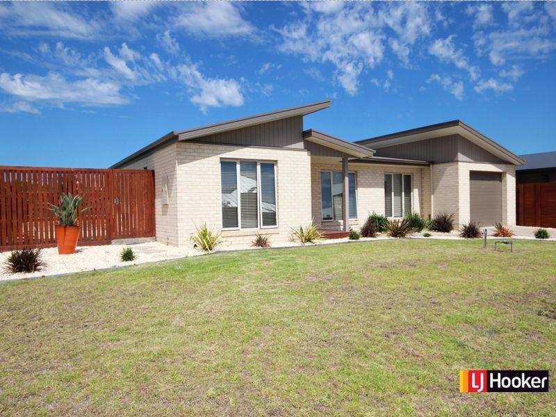 6 Cuttlers Circuit, Wonthaggi VIC 3995