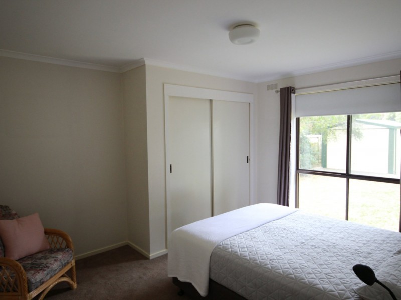 8 Swan Street, Cape Paterson VIC 3995