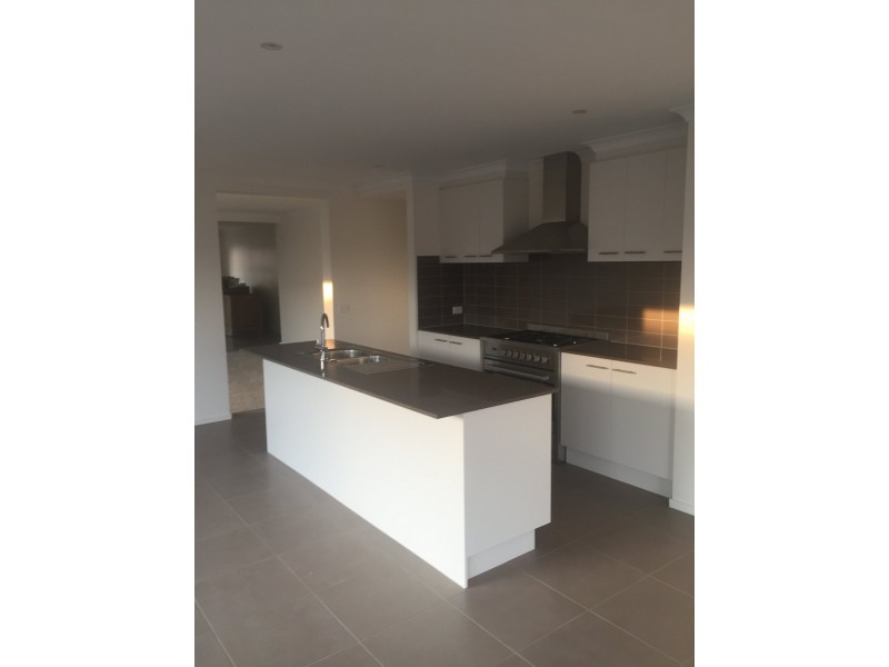 10 Langley Way, Wonthaggi VIC 3995