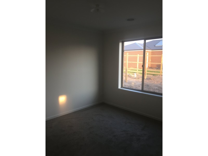 10 Langley Way, Wonthaggi VIC 3995