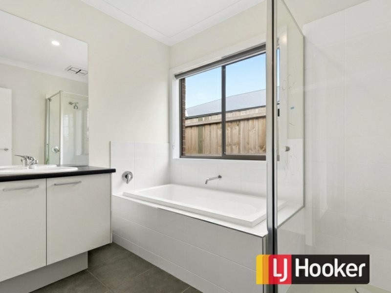 4 McMahon Way, Wonthaggi VIC 3995