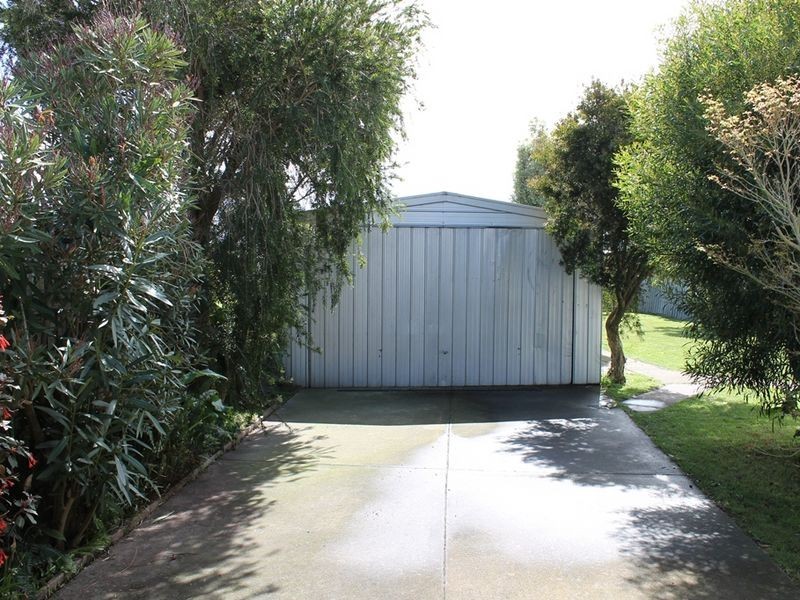 17 Oxford Way, Wonthaggi VIC 3995