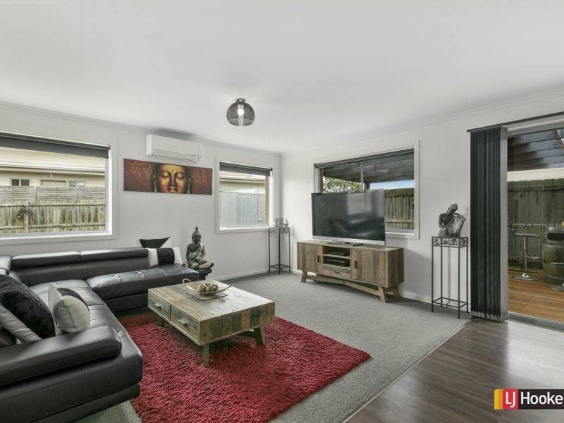 9 Cambridge Way, Wonthaggi VIC 3995