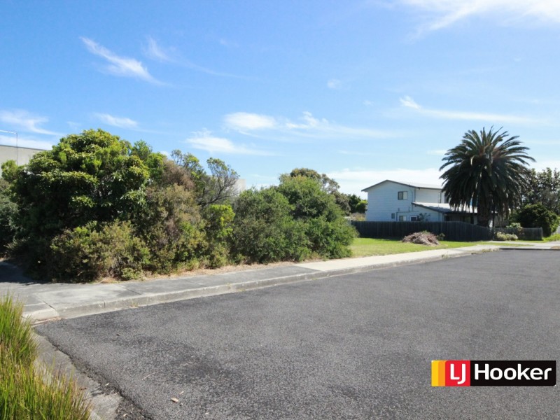 19 Market Place, Cape Paterson VIC 3995