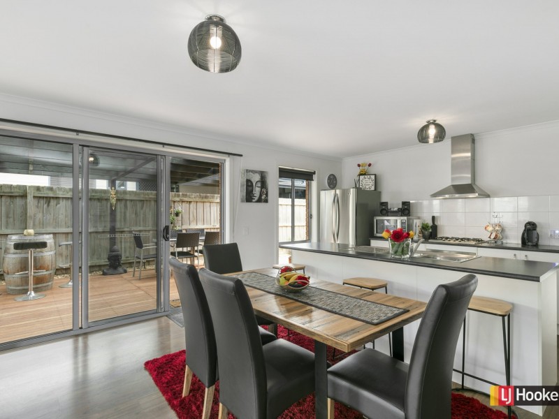 9 Cambridge Way, Wonthaggi VIC 3995