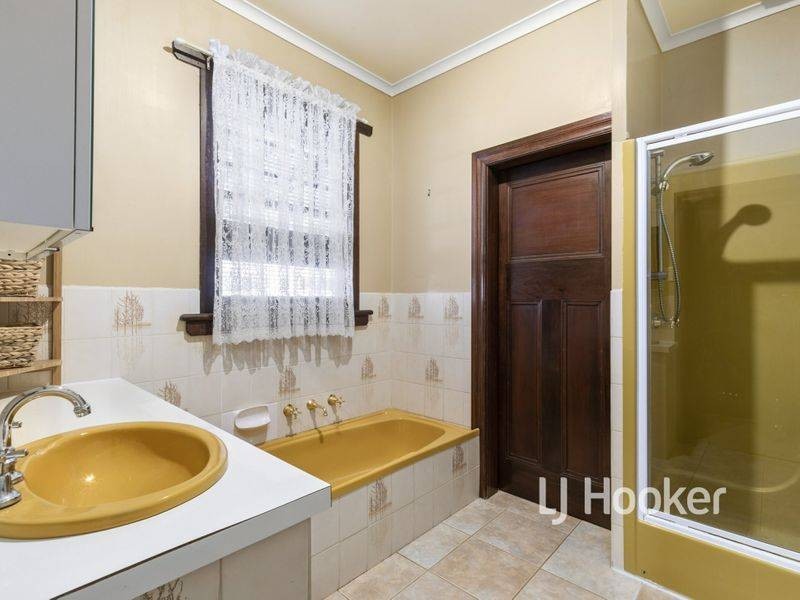 1 Caledonian Crescent, Wonthaggi VIC 3995