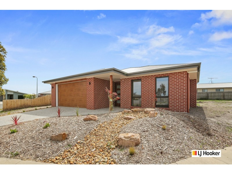 13 Cambridge Way, Wonthaggi VIC 3995
