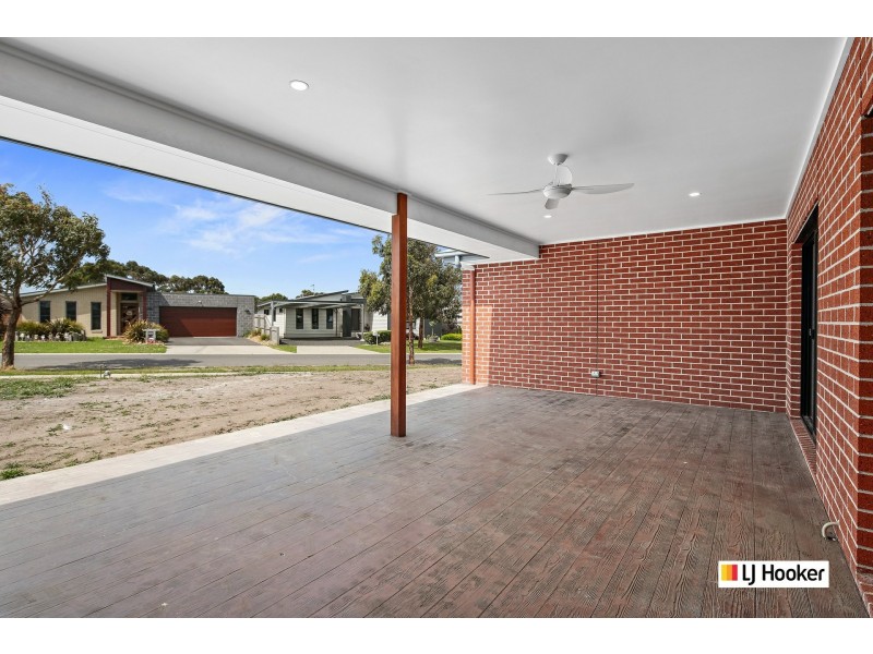 13 Cambridge Way, Wonthaggi VIC 3995