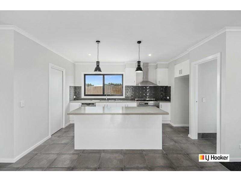 13 Cambridge Way, Wonthaggi VIC 3995