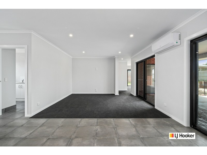 13 Cambridge Way, Wonthaggi VIC 3995