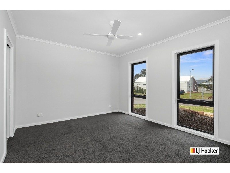 13 Cambridge Way, Wonthaggi VIC 3995