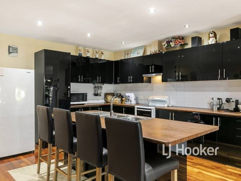 37 Peverill Crescent, Wonthaggi VIC 3995