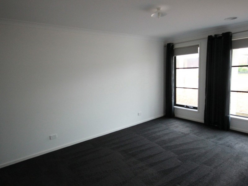 13 McMahon Way, Wonthaggi VIC 3995