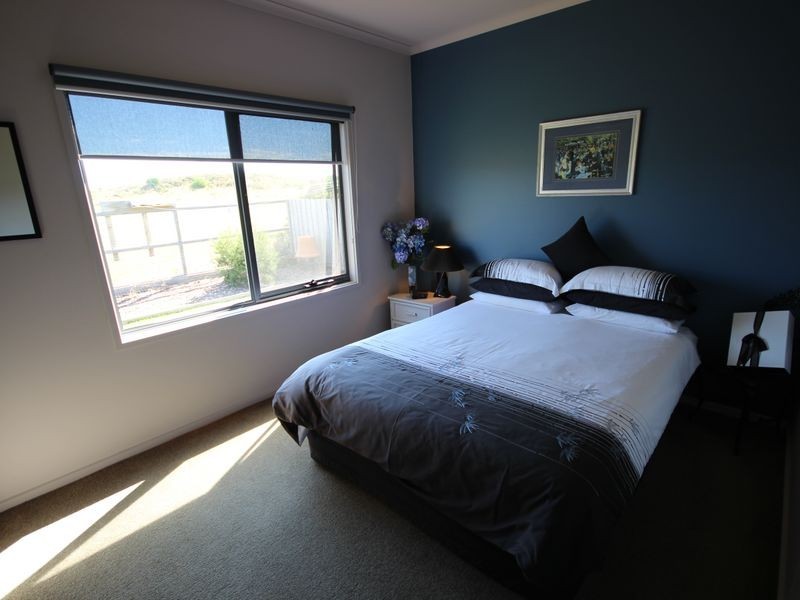 17 Pinnacle Close, Cape Paterson VIC 3995