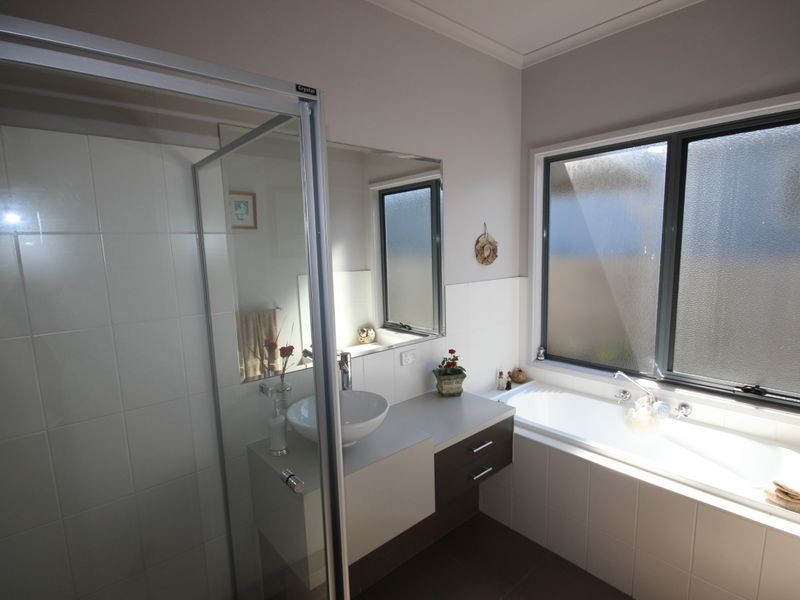 17 Pinnacle Close, Cape Paterson VIC 3995