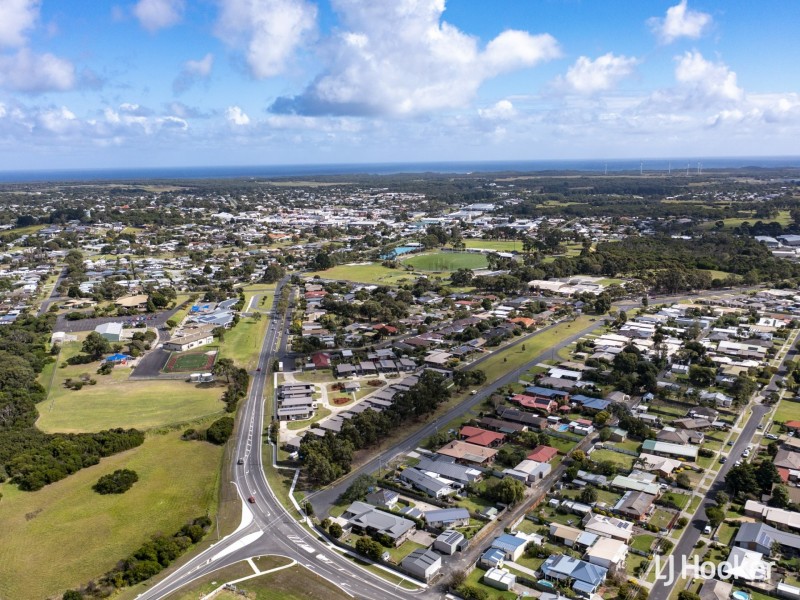 14 White Road, Wonthaggi VIC 3995