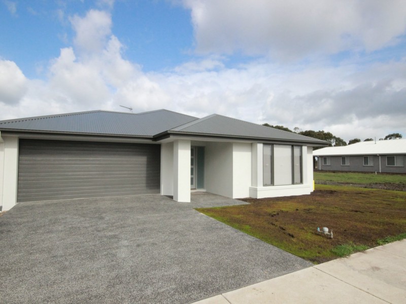 7 Cliffy Place, Inverloch VIC 3996