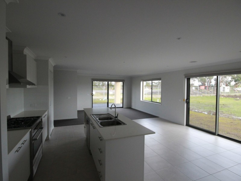 7 Cliffy Place, Inverloch VIC 3996