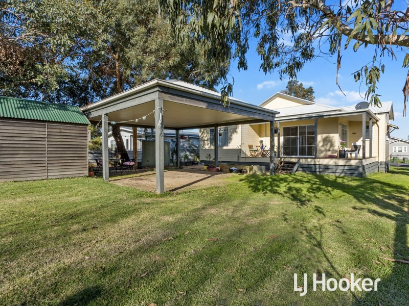 17 Mary St, Dalyston VIC 3992
