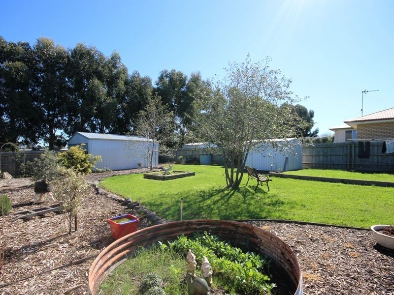 24 Walker Street, Dalyston VIC 3992