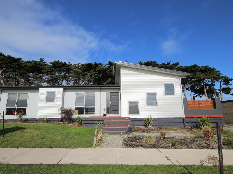 9 Church Close, Dalyston VIC 3992