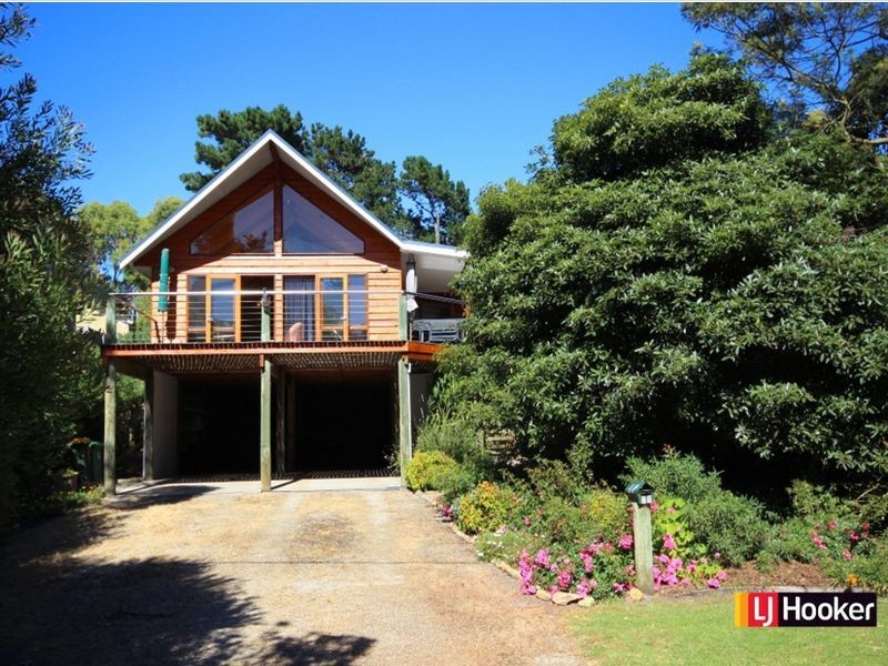 29 Seabreeze Parade, Cape Paterson VIC 3995
