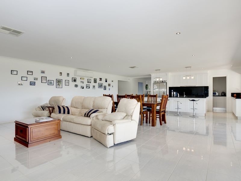 4A Loughridge Court, Grantville VIC 3984