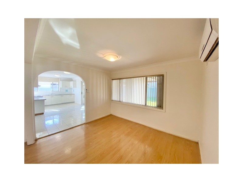 15 Queen St, Revesby NSW 2212