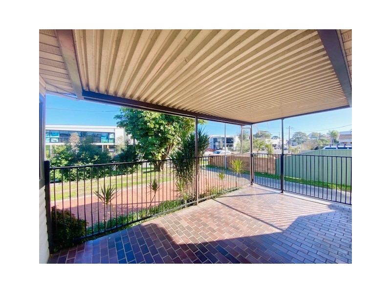 15 Queen St, Revesby NSW 2212