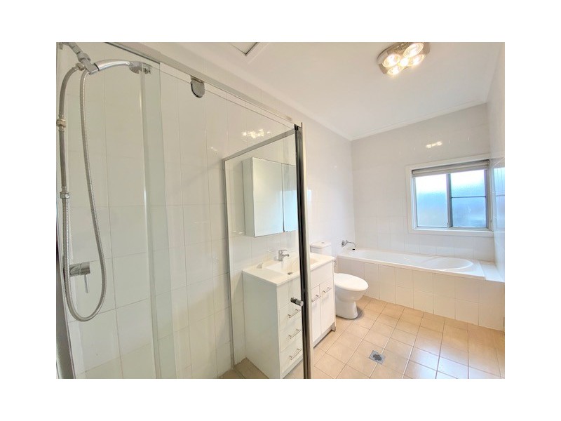 15 Queen St, Revesby NSW 2212