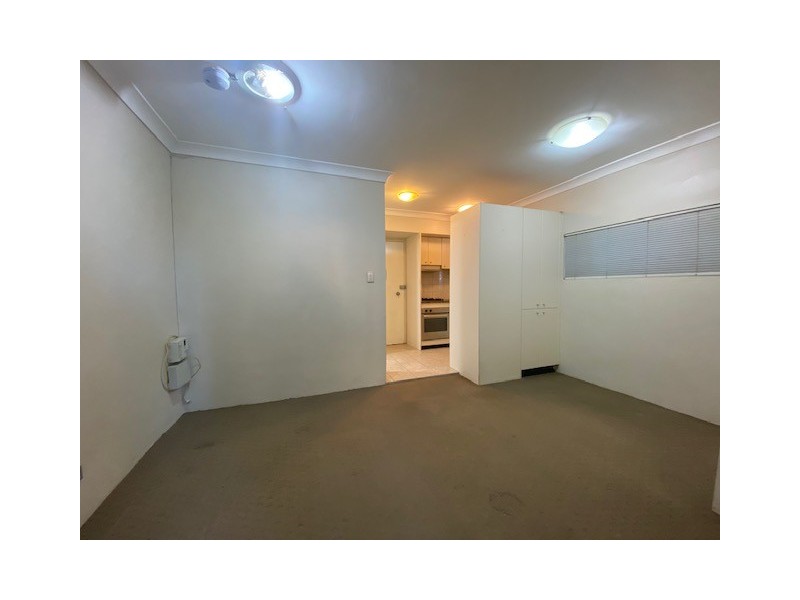 4/2 Macquarie Rd, Auburn NSW 2144