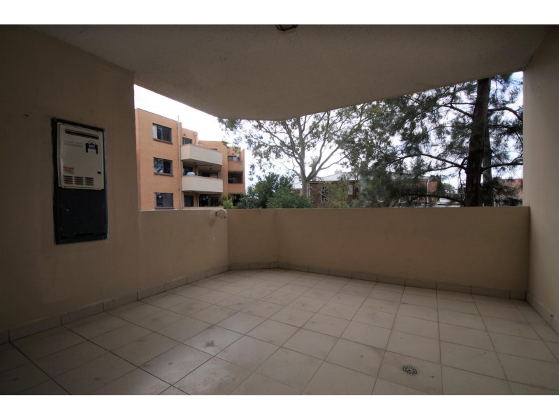 10/2 Amy Street, Regents Park NSW 2143